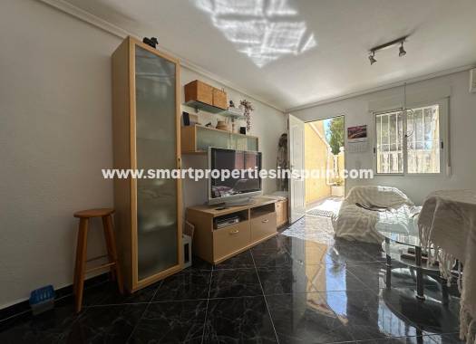 Reventa - Vivienda Semi Adosada - La Marina - Urbanización La Marina