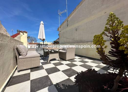 Reventa - Vivienda Semi Adosada - La Marina - Urbanización La Marina