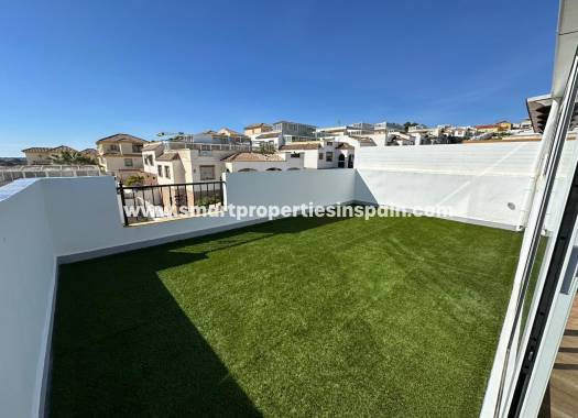 Wederverkoop - Quad Villa - La Marina - Urbanización La Marina