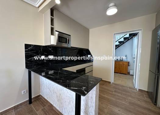 Wederverkoop - Quad Villa - La Marina - Urbanización La Marina