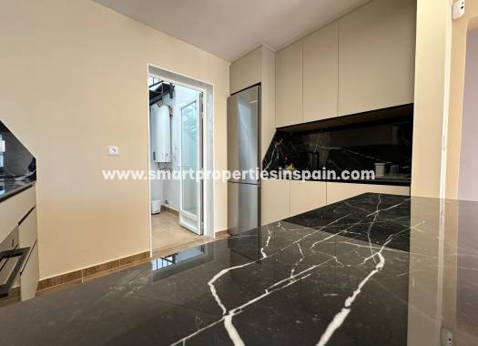 Wederverkoop - Quad Villa - La Marina - Urbanización La Marina