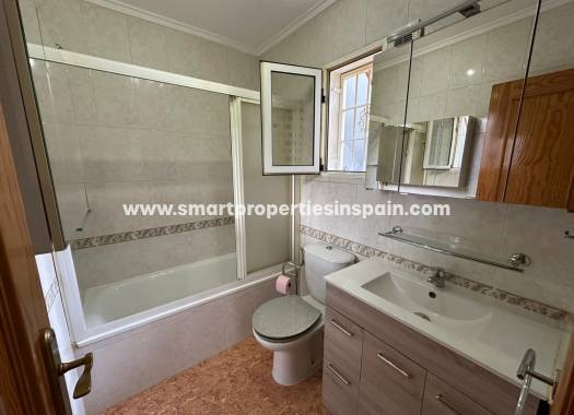 Resale - Semi Detached Villa - La Marina - Urbanización La Marina