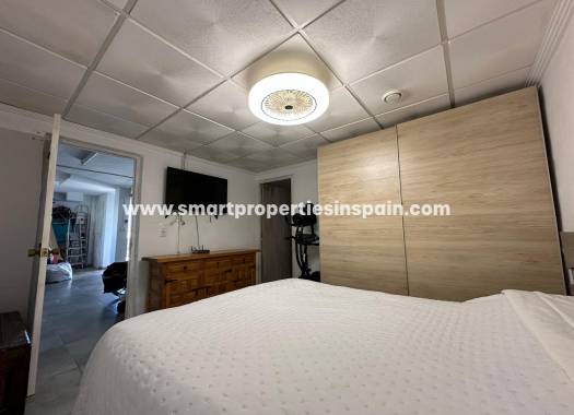 Reventa - Chalet Independiente - La Marina - Urbanización La Marina