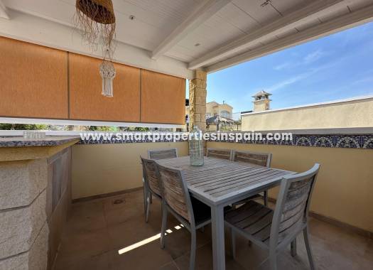 Reventa - Chalet Independiente - La Marina - Urbanización La Marina