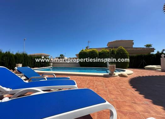 Resale - Detached Villa - La Marina - Urbanización La Marina