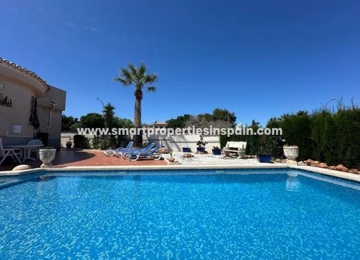 Resale - Detached Villa - La Marina - Urbanización La Marina