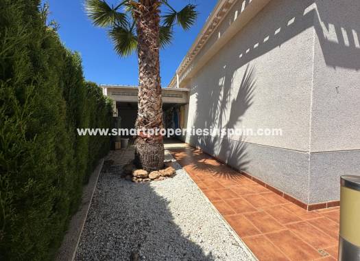 Resale - Detached Villa - La Marina - Urbanización La Marina