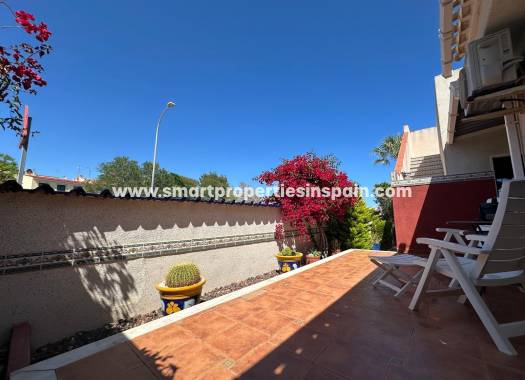 Resale - Detached Villa - La Marina - Urbanización La Marina