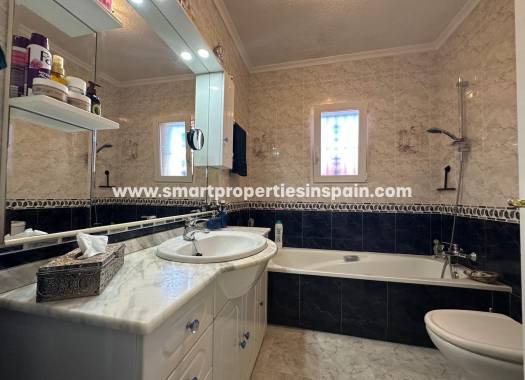 Resale - Detached Villa - La Marina - Urbanización La Marina