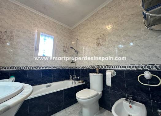 Resale - Detached Villa - La Marina - Urbanización La Marina