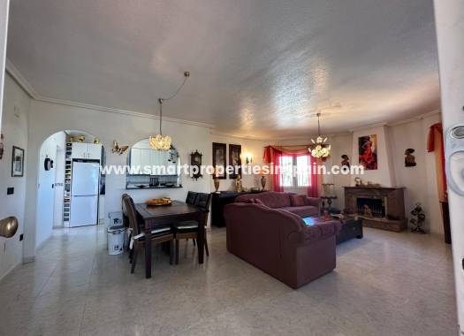 Resale - Detached Villa - La Marina - Urbanización La Marina