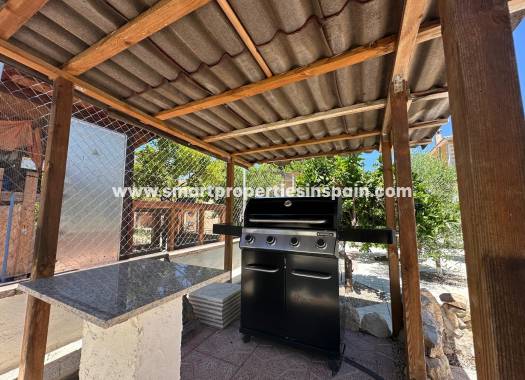 Reventa - Chalet Independiente - La Marina - Urbanización La Marina