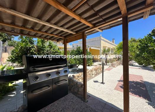 Reventa - Chalet Independiente - La Marina - Urbanización La Marina