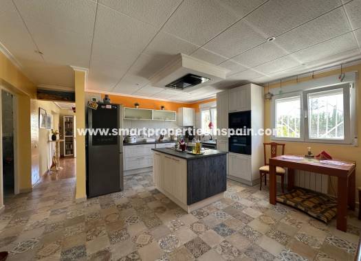 Reventa - Chalet Independiente - La Marina - Urbanización La Marina