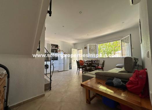 Resale - Townhouse - La Marina - Urbanización La Marina