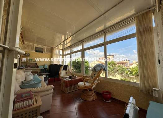 Reventa - Chalet Independiente - La Marina - Urbanización La Marina