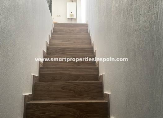 Resale - Townhouse - La Marina - Urbanización La Marina