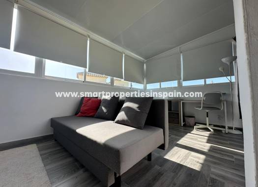 Wederverkoop - Quad Villa - La Marina - Urbanización La Marina