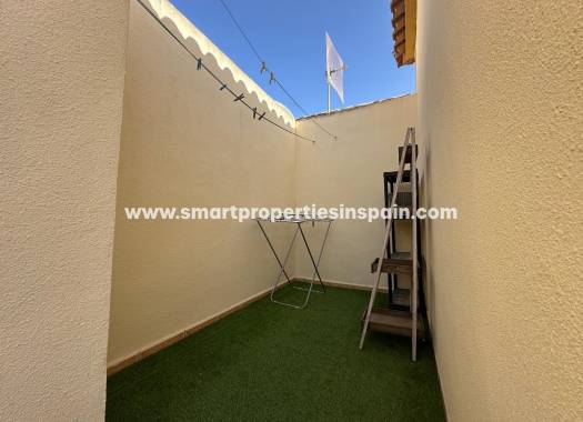 Wederverkoop - Quad Villa - La Marina - Urbanización La Marina