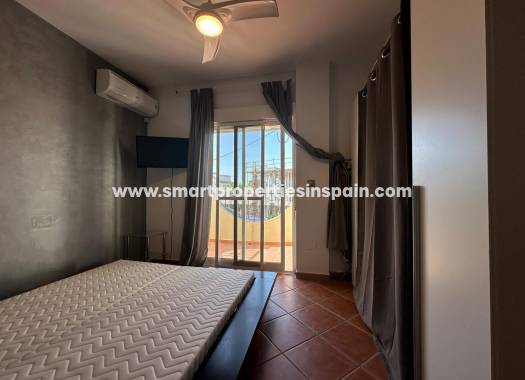 Wederverkoop - Quad Villa - La Marina - Urbanización La Marina