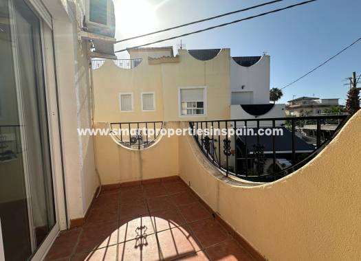 Wederverkoop - Quad Villa - La Marina - Urbanización La Marina
