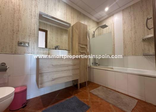 Wederverkoop - Quad Villa - La Marina - Urbanización La Marina
