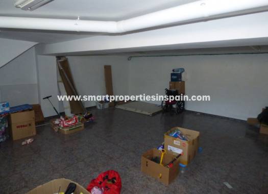 Resale - Commercial - La Marina - Urbanización La Marina