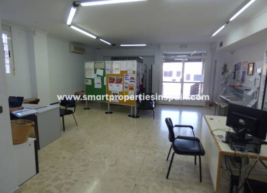 Resale - Commercial - La Marina - Urbanización La Marina