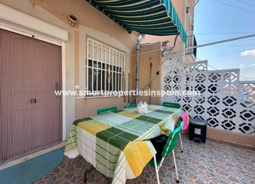Wiederverkauf - Bungalow - La Marina - Urbanización La Marina