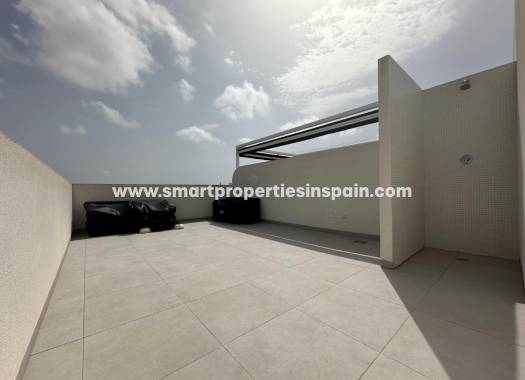 Reventa - Semi Detached Villa - La Marina - Urbanización La Marina