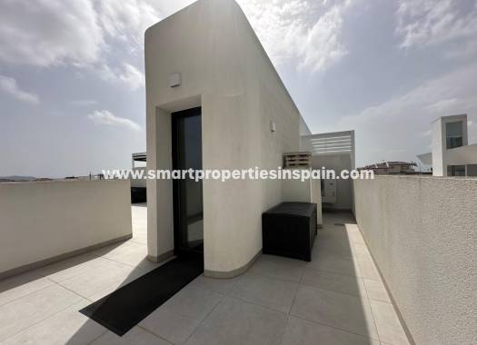 Reventa - Semi Detached Villa - La Marina - Urbanización La Marina