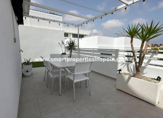 Reventa - Semi Detached Villa - La Marina - Urbanización La Marina