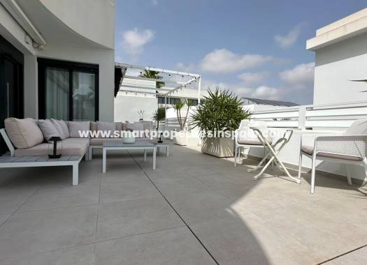 Reventa - Semi Detached Villa - La Marina - Urbanización La Marina
