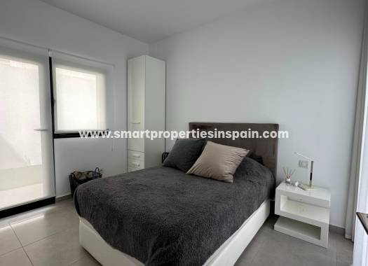 Reventa - Semi Detached Villa - La Marina - Urbanización La Marina