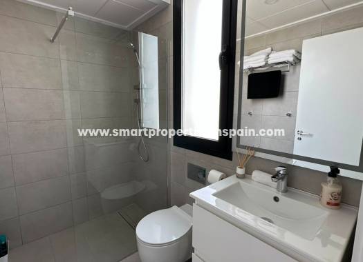 Reventa - Semi Detached Villa - La Marina - Urbanización La Marina