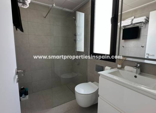 Reventa - Semi Detached Villa - La Marina - Urbanización La Marina