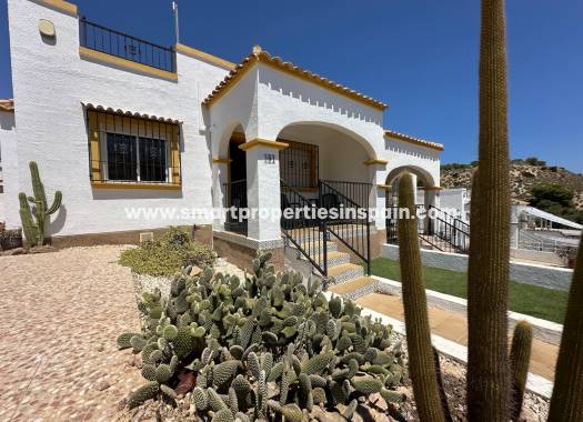 Wiederverkauf - Quad Villa - La Marina - Urbanización La Marina