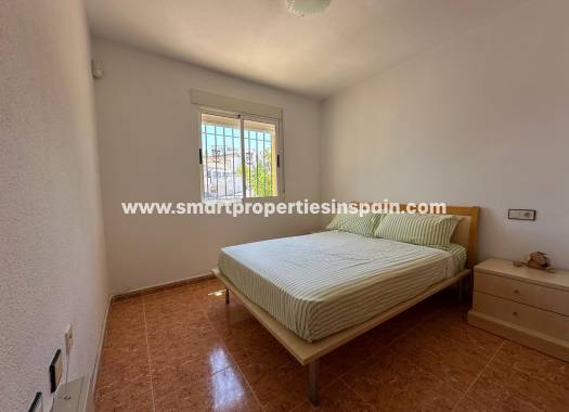 Wiederverkauf - Quad Villa - La Marina - Urbanización La Marina