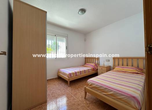 Wiederverkauf - Quad Villa - La Marina - Urbanización La Marina