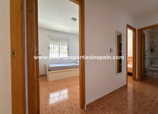 Wiederverkauf - Quad Villa - La Marina - Urbanización La Marina