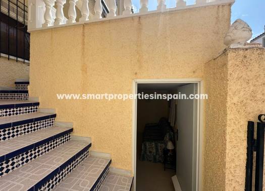 Reventa - Vivienda Adosada - La Marina - Urbanización La Marina