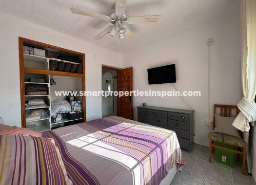 Wederverkoop - Detached Villa - La Marina - Urbanización La Marina