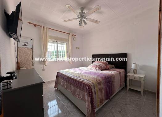 Wederverkoop - Detached Villa - La Marina - Urbanización La Marina