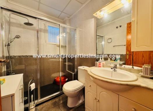 Resale - Apartment - La Mata