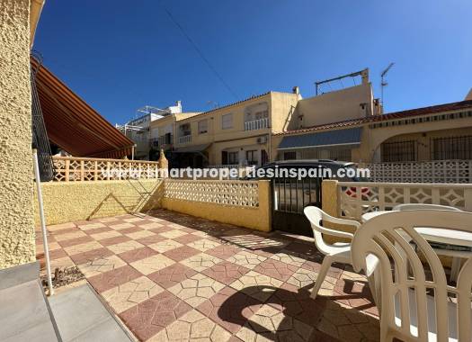 Wederverkoop - Townhouse - La Marina - Urbanización La Marina