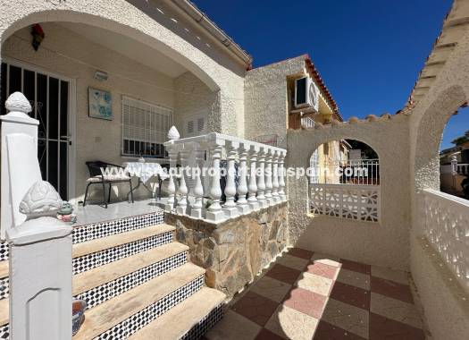 Resale - Townhouse - La Marina - Urbanización La Marina