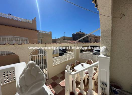 Resale - Townhouse - La Marina - Urbanización La Marina