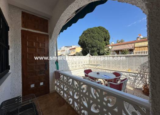 Reventa - Vivienda Adosada - La Marina - Urbanización La Marina