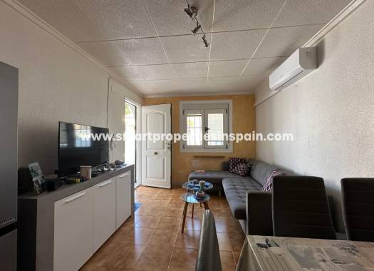 Reventa - Vivienda Adosada - La Marina - Urbanización La Marina