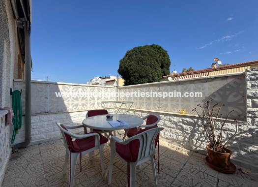 Reventa - Vivienda Adosada - La Marina - Urbanización La Marina